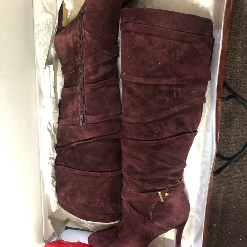 Guess Daris Knee High Suede Boot - Picture 4 of 4